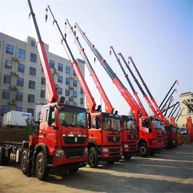 平舆租专业吊车电话